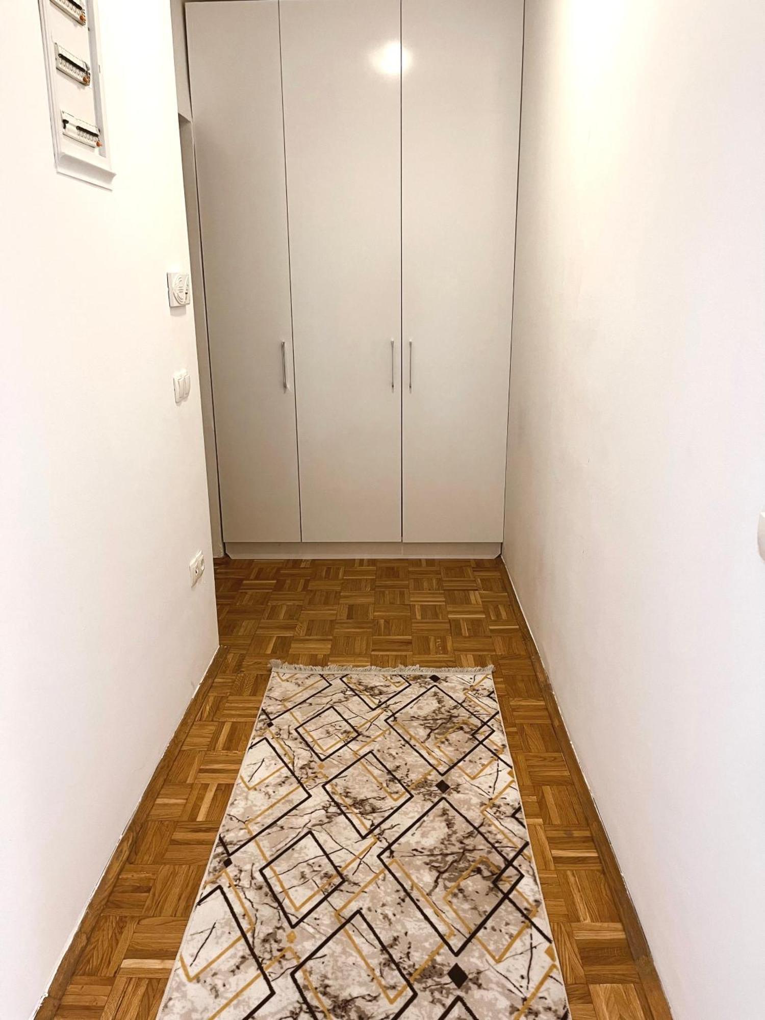 Apartment Troi Priștina Exterior foto