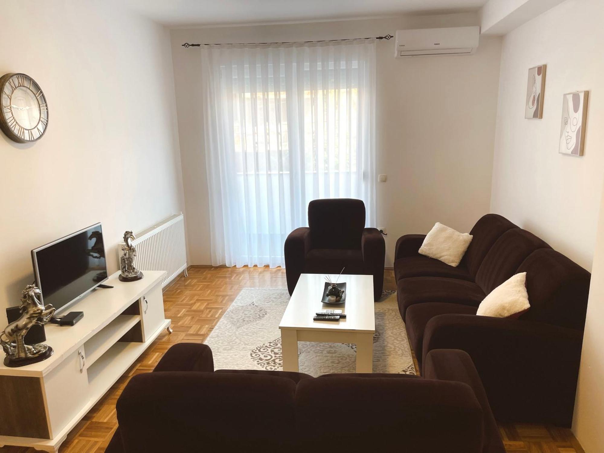 Apartment Troi Priștina Exterior foto