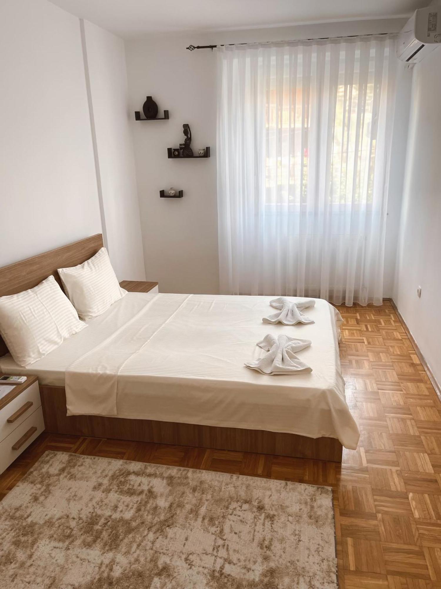 Apartment Troi Priștina Exterior foto
